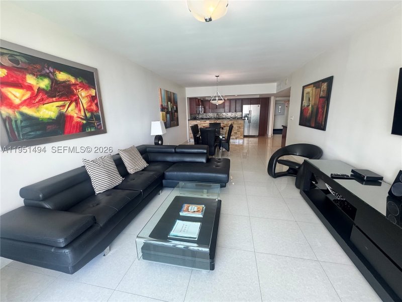 Apartment for rent at Ocean Reserve 1427