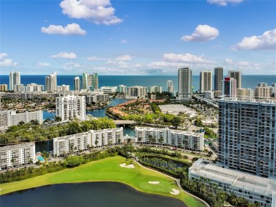 Duo Condo Apt #1208E