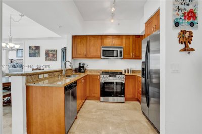 Comprar apartamento en Duo Condo 1208E