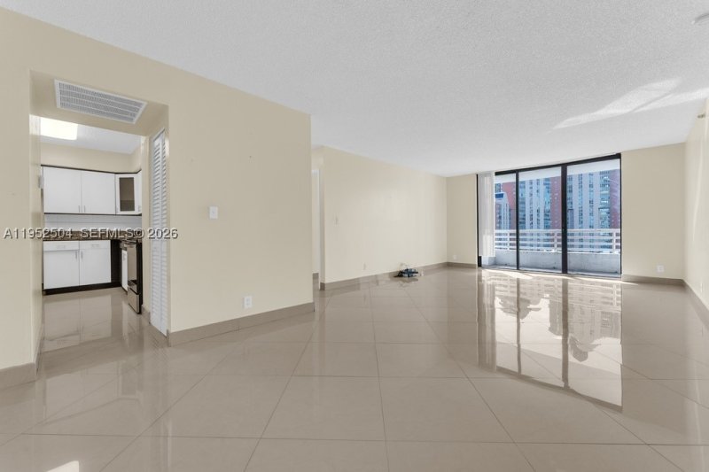 Condo for sale at Parc Central Aventura 1414