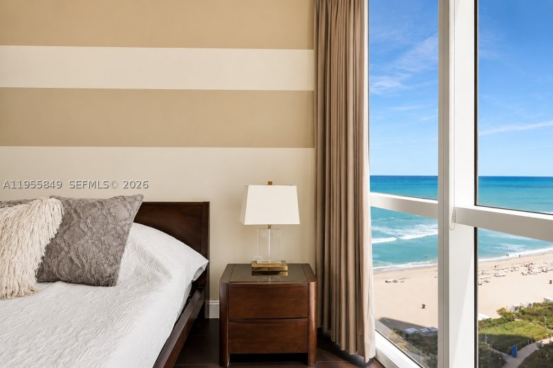 Comprar apartamento no Trump Royale 1507