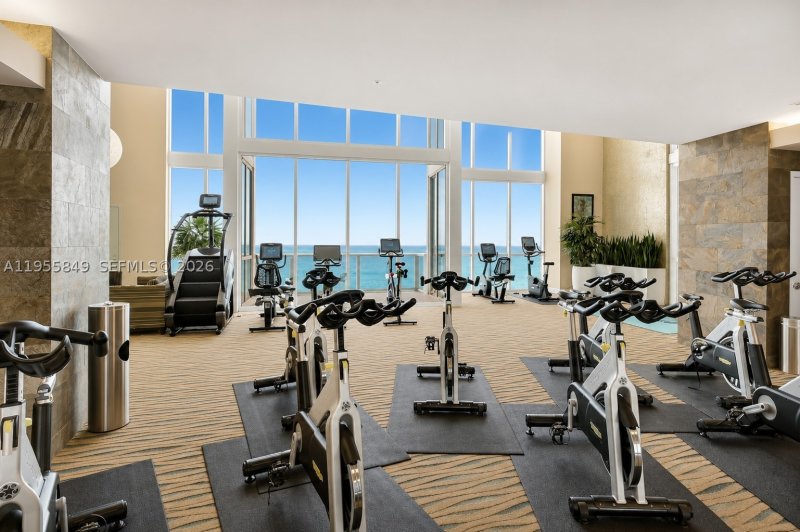 Comprar apartamento no Trump Royale 1507