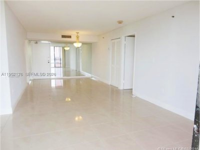 Comprar apartamento en Winston Towers