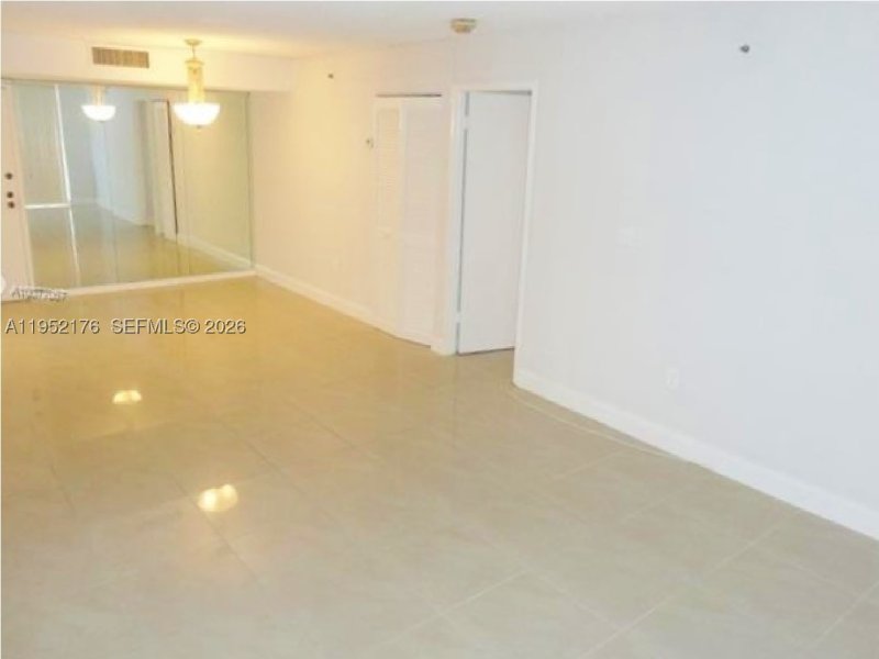 Condo for sale at Winston Towers