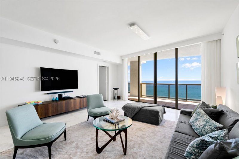 Condo for sale at Sayan 1501