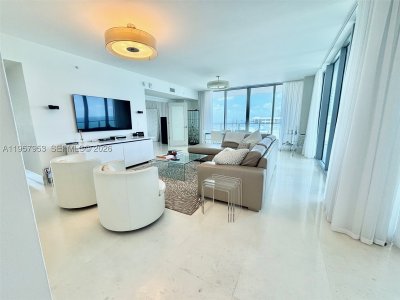 Aluguel de apartamento no Ocean Palms 1701