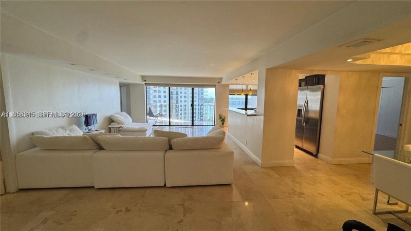Comprar apartamento en Biscayne Cove 1009