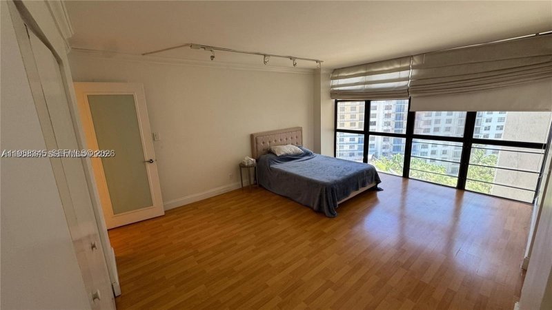 Comprar apartamento en Biscayne Cove 1009
