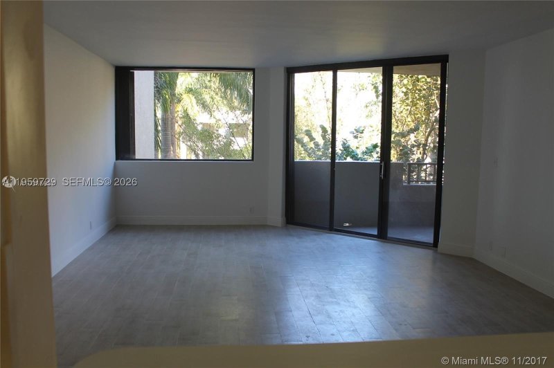 Condo for sale at Key Colony IV Botanica 308