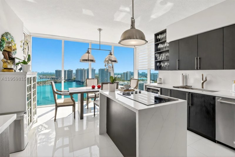 Condo for sale at Hidden Bay 2715