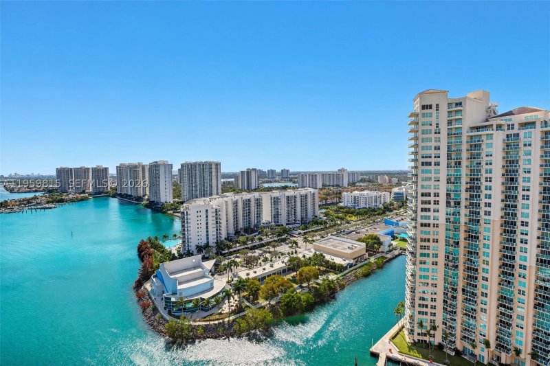 Condo for sale at Hidden Bay 2715