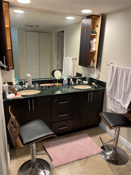 Comprar apartamento en Brickell Key One A610