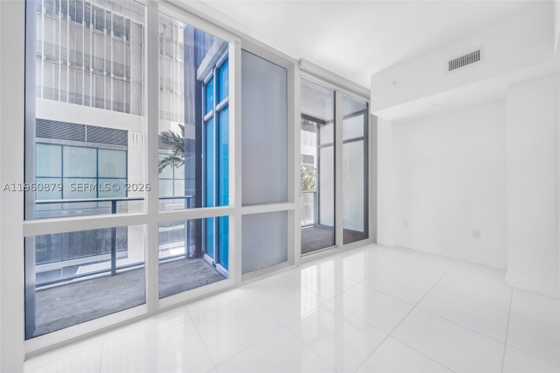 Condo for sale at Paramount Miami WorldCenter 204