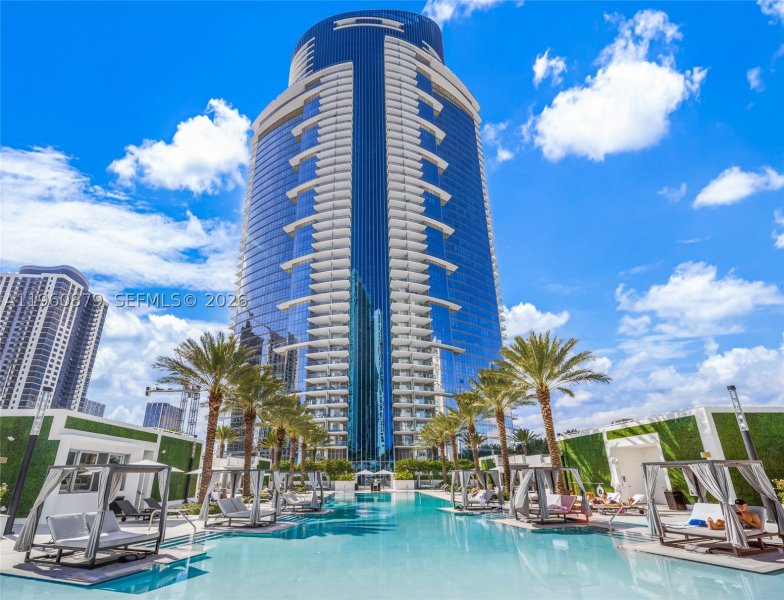 Condo for sale at Paramount Miami WorldCenter 204