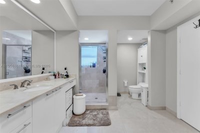 Comprar apartamento no One Fifty One at Biscayne 2201
