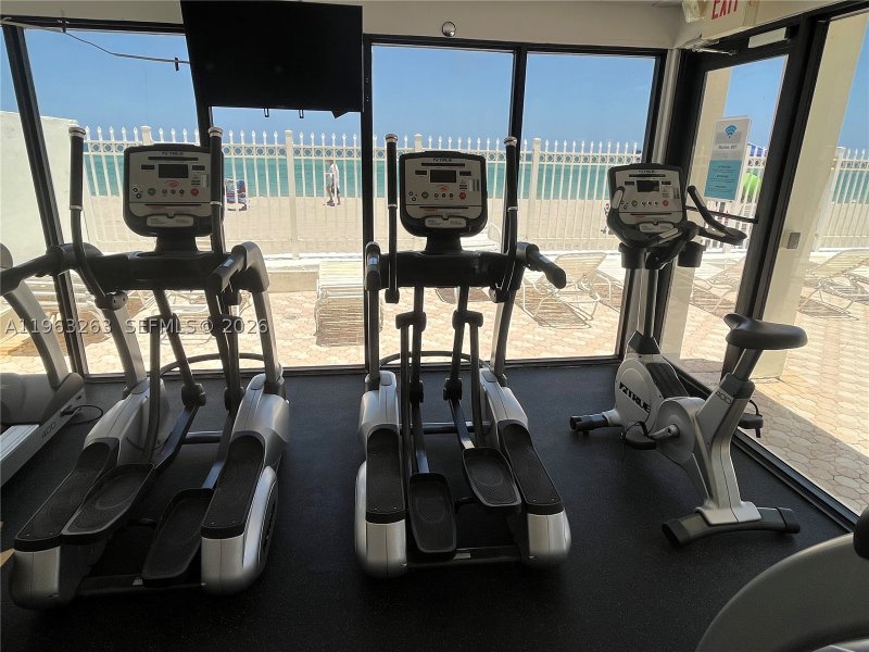 Condo for sale at Alexander Towers 502