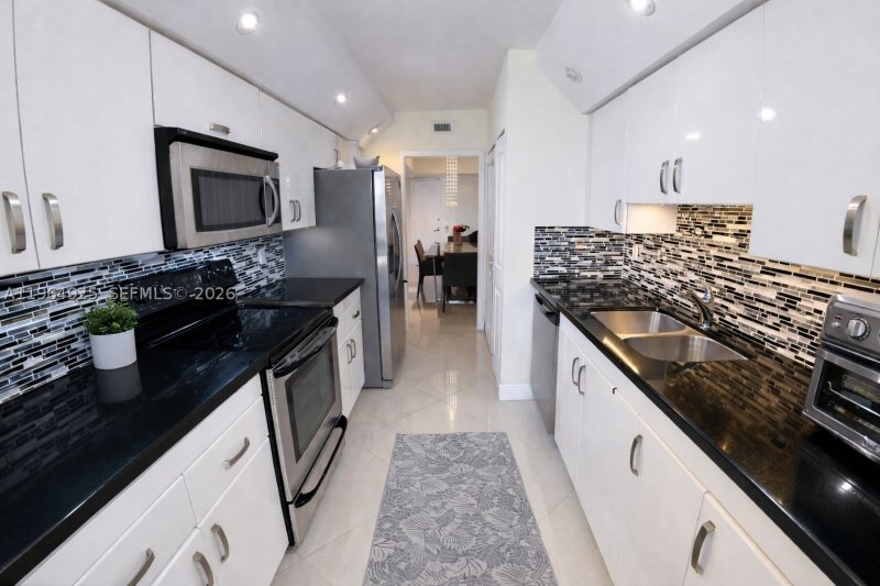 Comprar apartamento no Turnberry Isle 20G