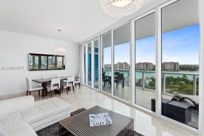 Continuum I South Apt #1001