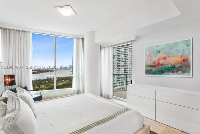 Aluguel de apartamento no Continuum I South 1001