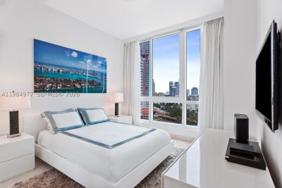 Aluguel de apartamento no Continuum I South 1001