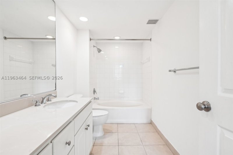 Comprar apartamento no Cite On The Bay 304