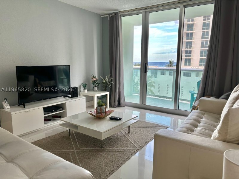 Apartment for rent at Tides Hollywood Beach 5H
