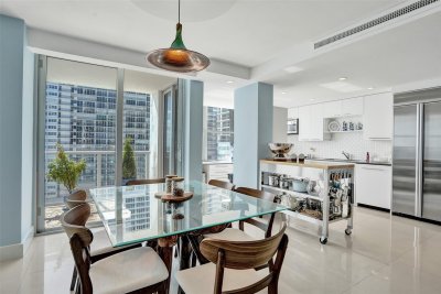 Comprar apartamento en Plaza East 10m