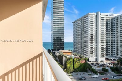 Aluguel de apartamento no The Hemispheres 9G