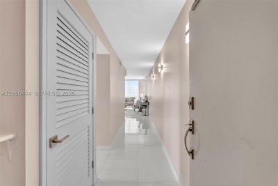 Alquiler de apartamento en Alana Bay Harbor Island 403
