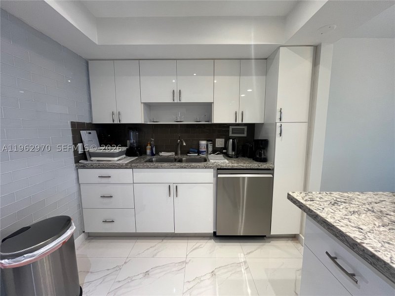Alquiler de apartamento en Alexander Towers 1510