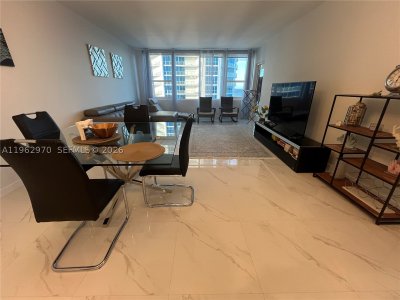 Aluguel de apartamento no Alexander Towers 1510