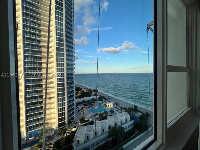 Alquiler de apartamento en Alexander Towers 1510