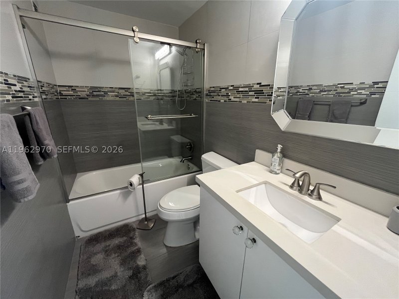 Alquiler de apartamento en Alexander Towers 1510
