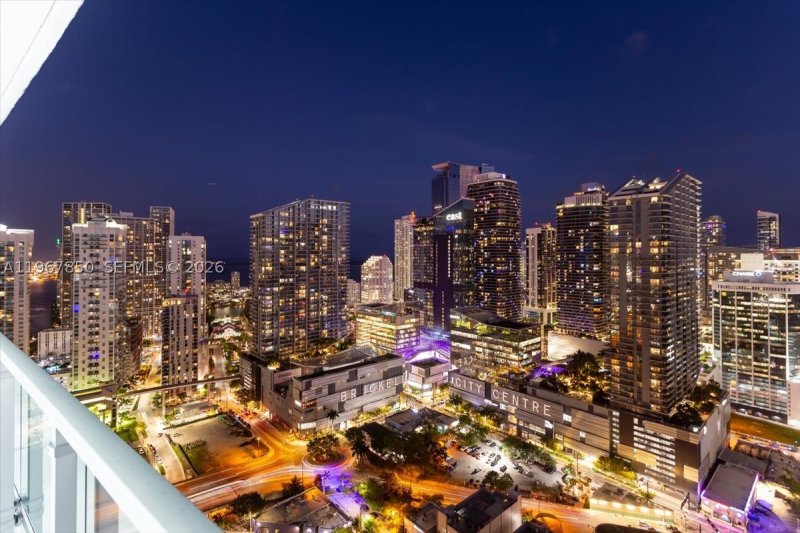 Comprar apartamento en Mint at Riverfront 3804