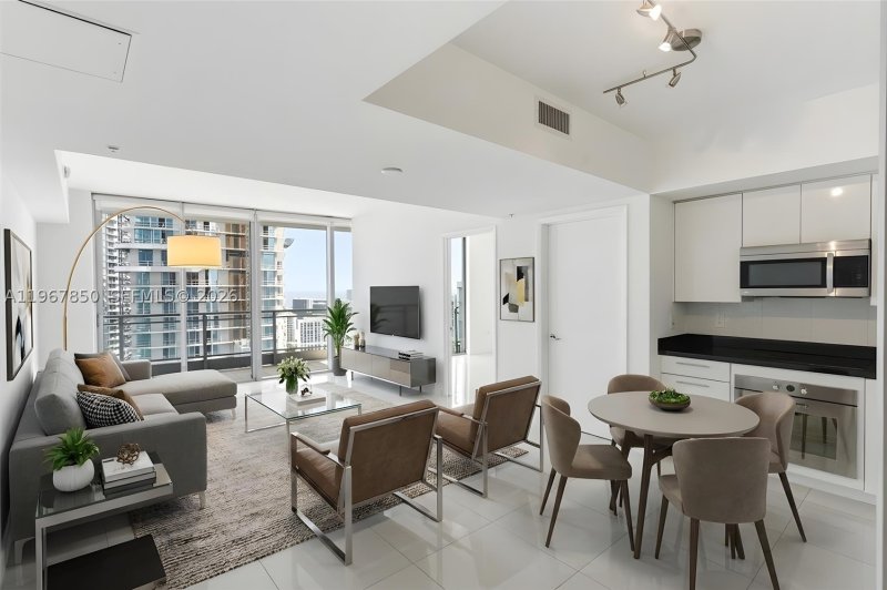 Comprar apartamento en Mint at Riverfront 3804