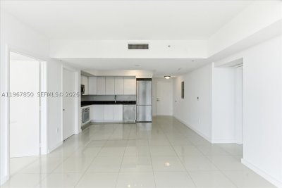 Comprar apartamento en Mint at Riverfront 3804