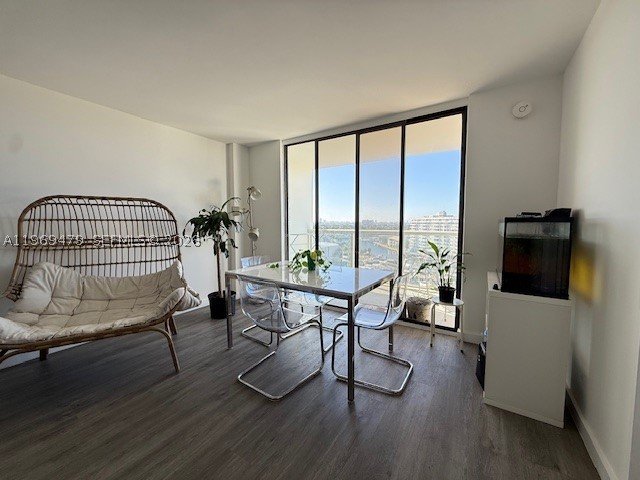 Condo for sale at Sailboat Cay 902