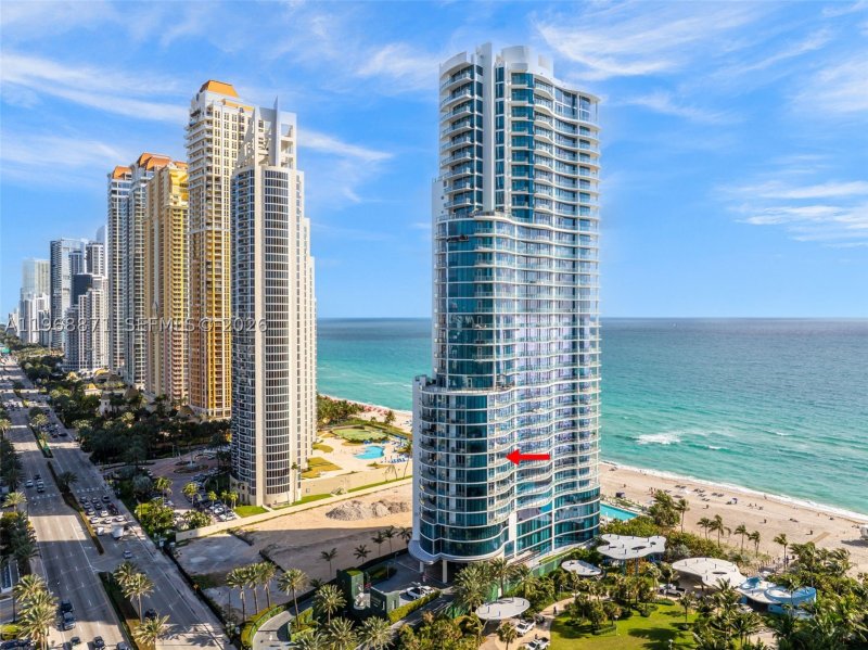 Condo for sale at Chateau Beach Residences 703