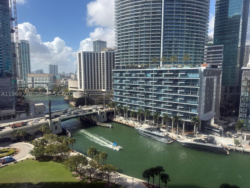 Condo for sale at Icon Brickell Tower I 1504