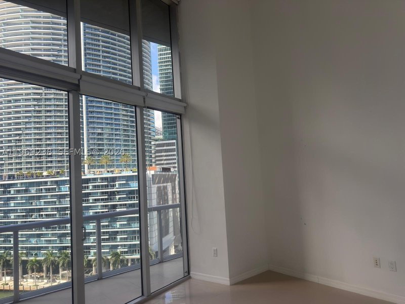 Condo for sale at Icon Brickell Tower I 1504