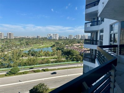 Comprar apartamento en Mystic Pointe 600 1607