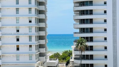 Comprar apartamento no 5600 Collins 7Y