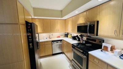 Comprar apartamento no 5600 Collins 7Y