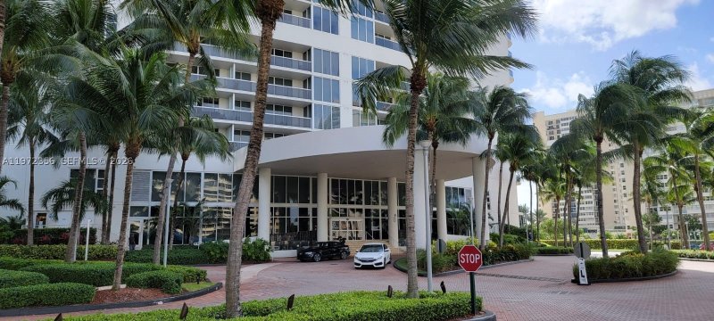 Condo for sale at Beach Club One 3007
