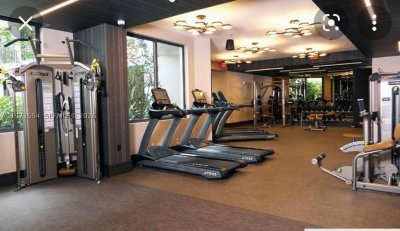 Comprar apartamento en Merrick Manor 805