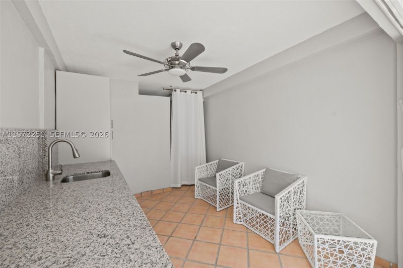 Condo for sale at Executive CU2
