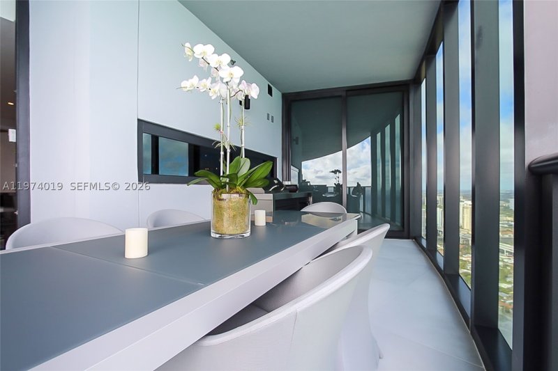 Condo for sale at Porsche Design Tower 4605