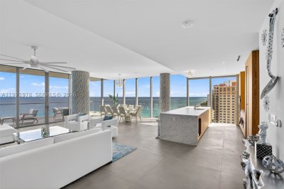 Comprar apartamento no 2000 Ocean 14B