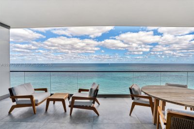 Comprar apartamento no 2000 Ocean 14B