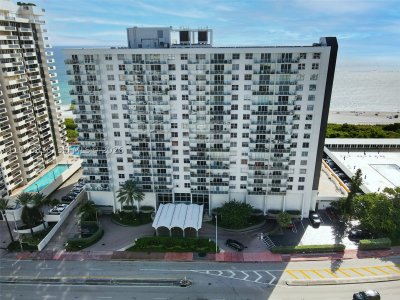 Aluguel de apartamento no Arlen Beach 803